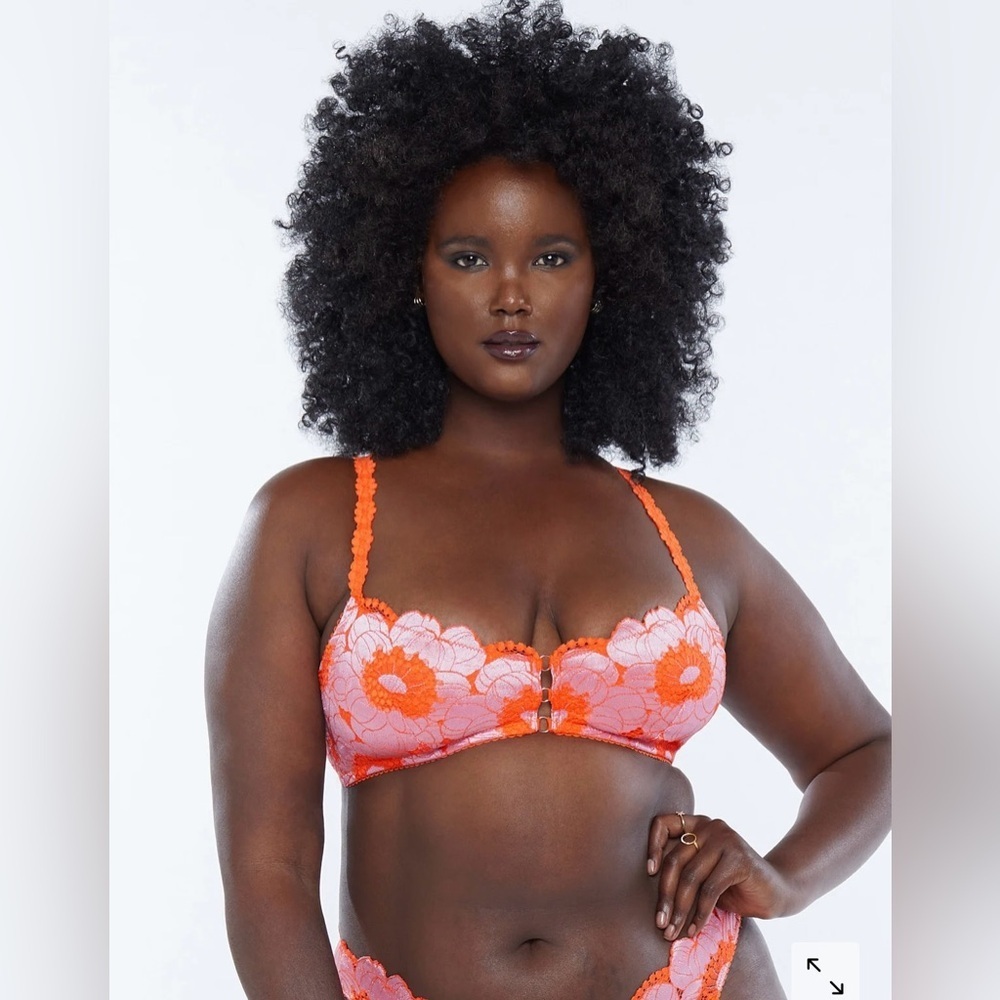 Savage x Fenty Perfect Poppies Lace Bralette- Pink and Orange- Size Large- NWT